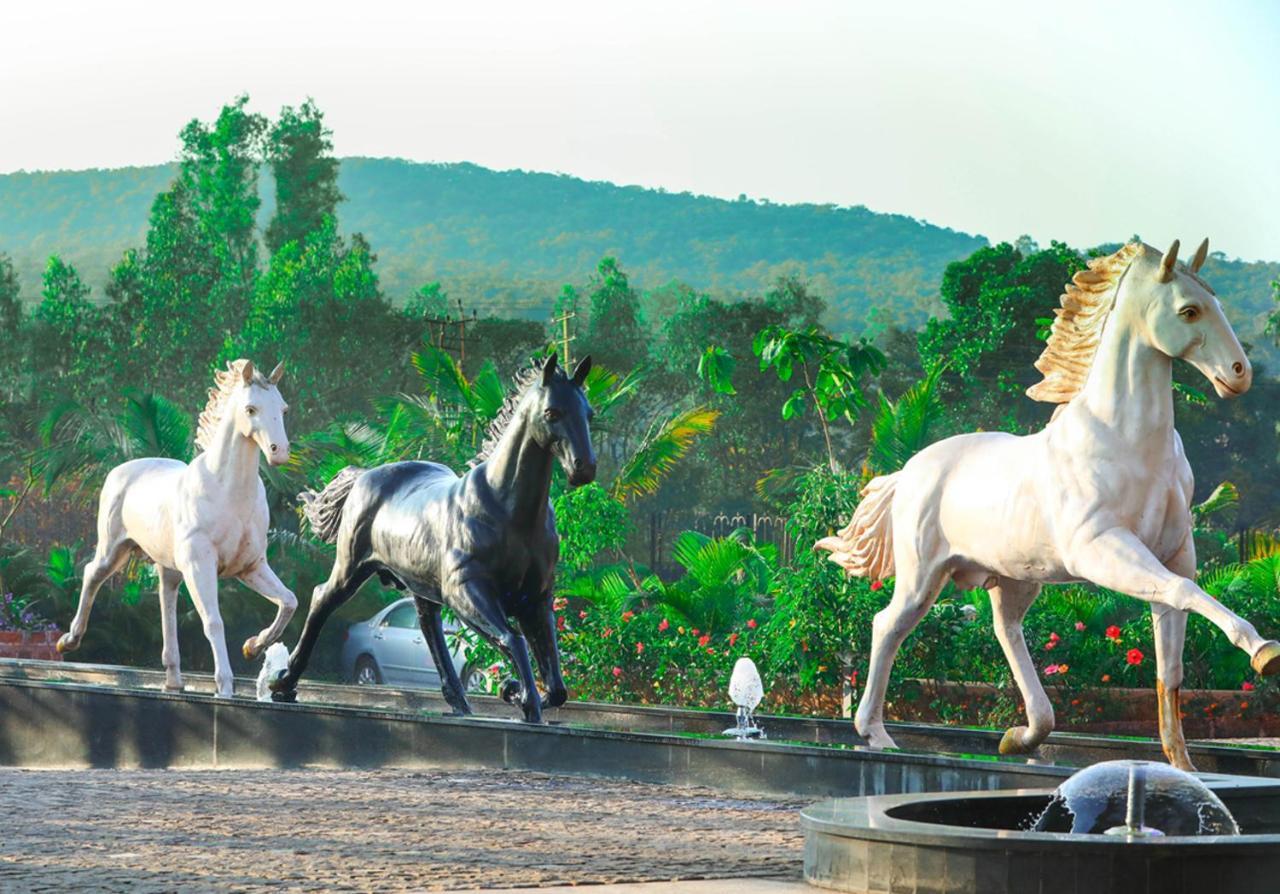 Regenta Resort Belagavi ภายนอก รูปภาพ