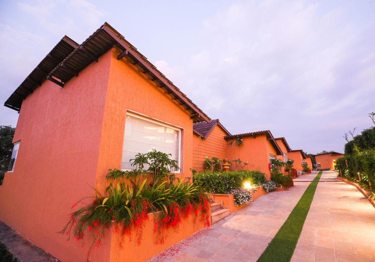 Regenta Resort Belagavi ภายนอก รูปภาพ
