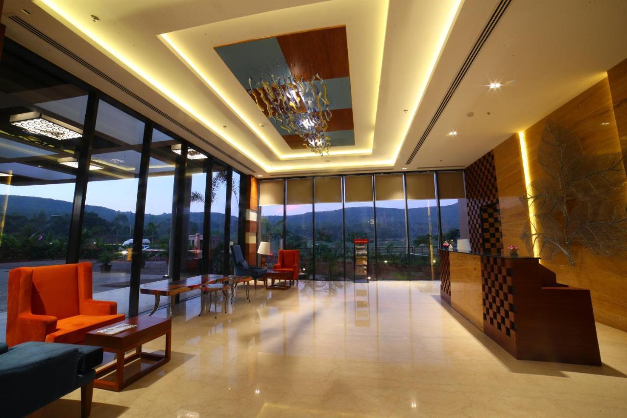 Regenta Resort Belagavi ภายนอก รูปภาพ